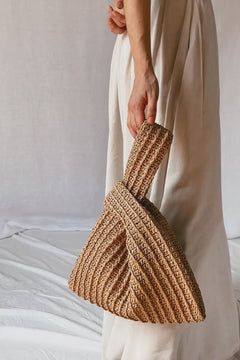 Video of the raffia knot bag in tan color