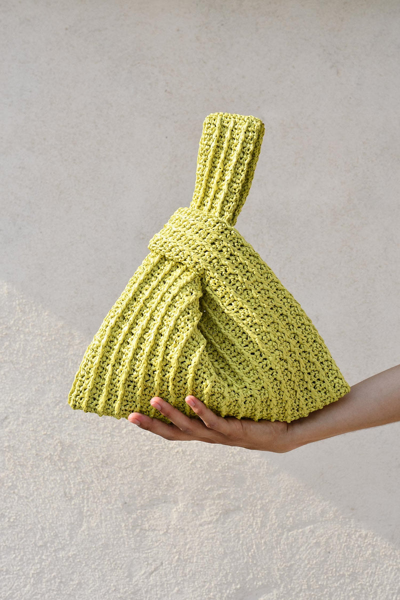 Knot bag best sale crochet pattern