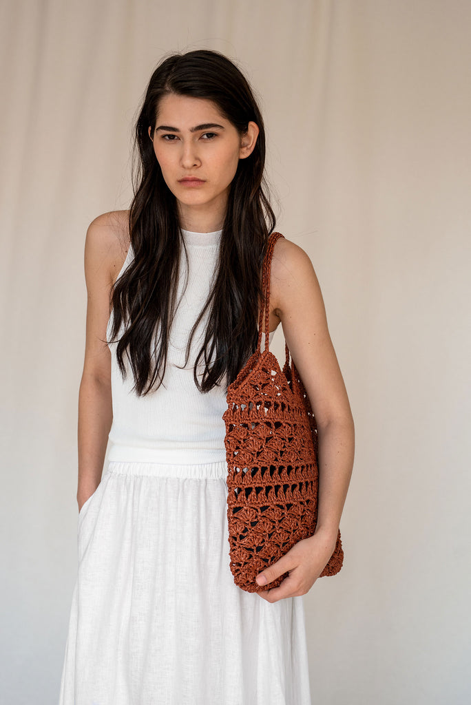 Anemone crochet raffia tote in rust
