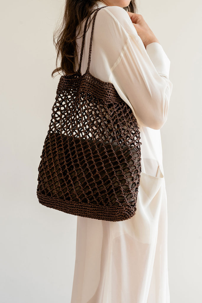 Brown raffia crochet bag