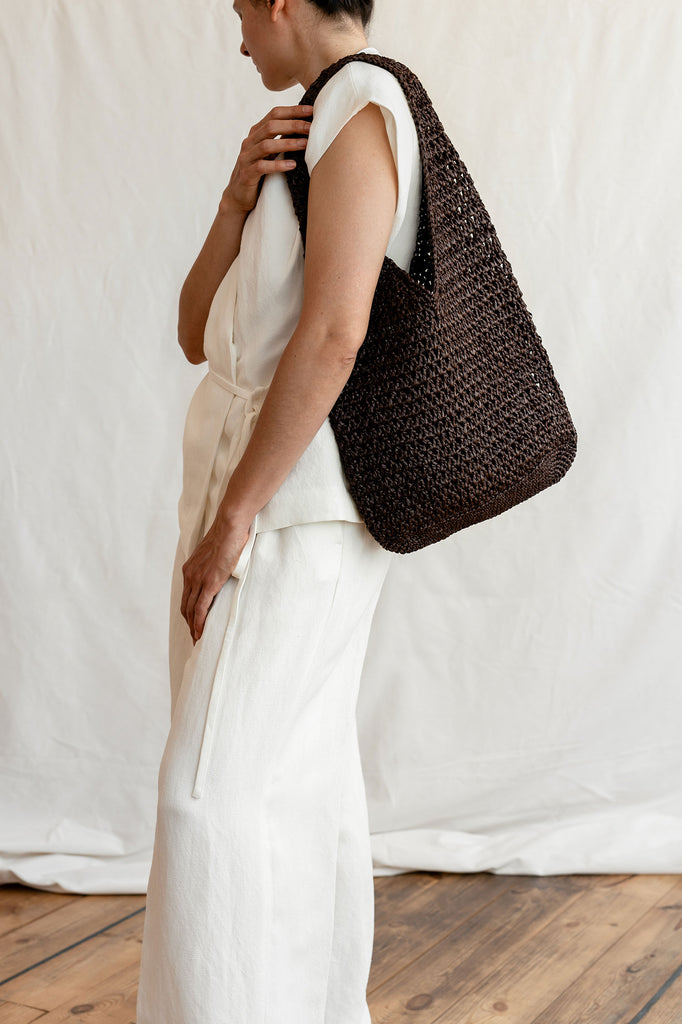 Brown raffia hobo bag