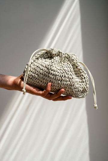 Crochet raffia mini clutchbag