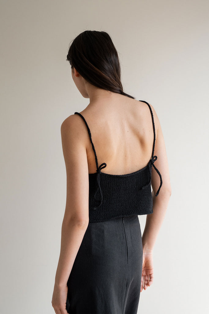 Lower back knit cotton top