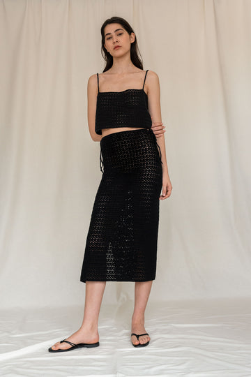 Maxi crochet skirt in black