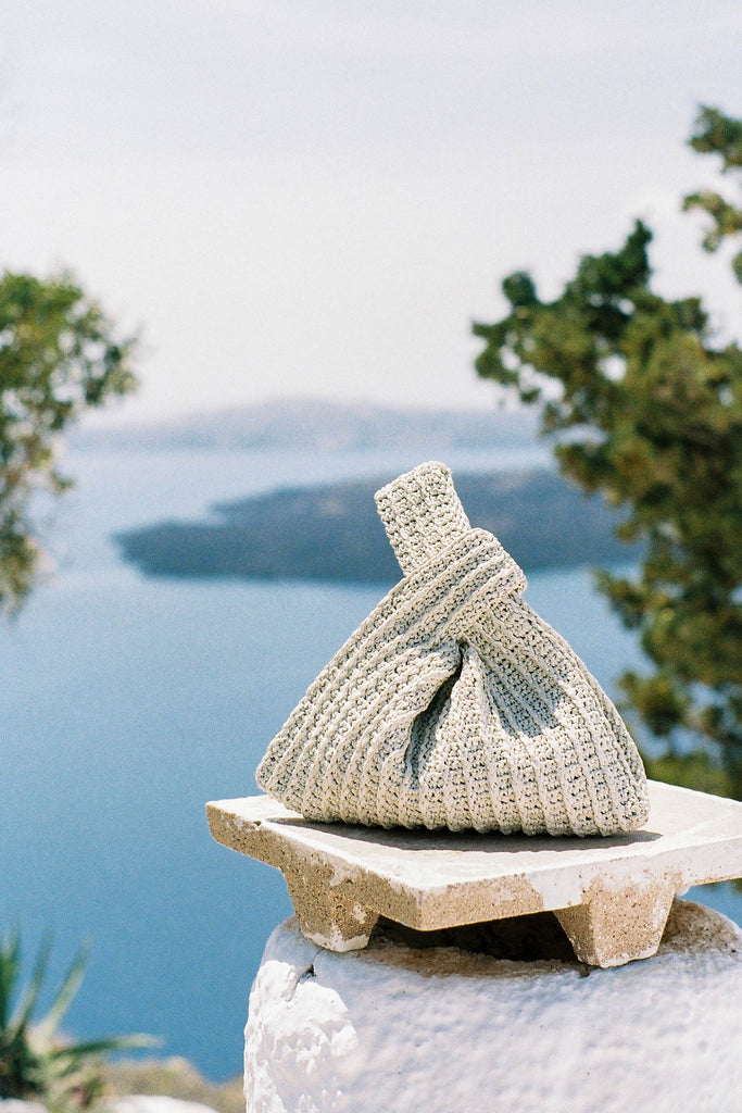 Off white raffia knot bag