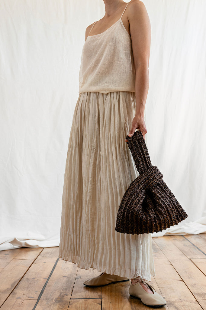 Raffia knot bag in chocolate brown