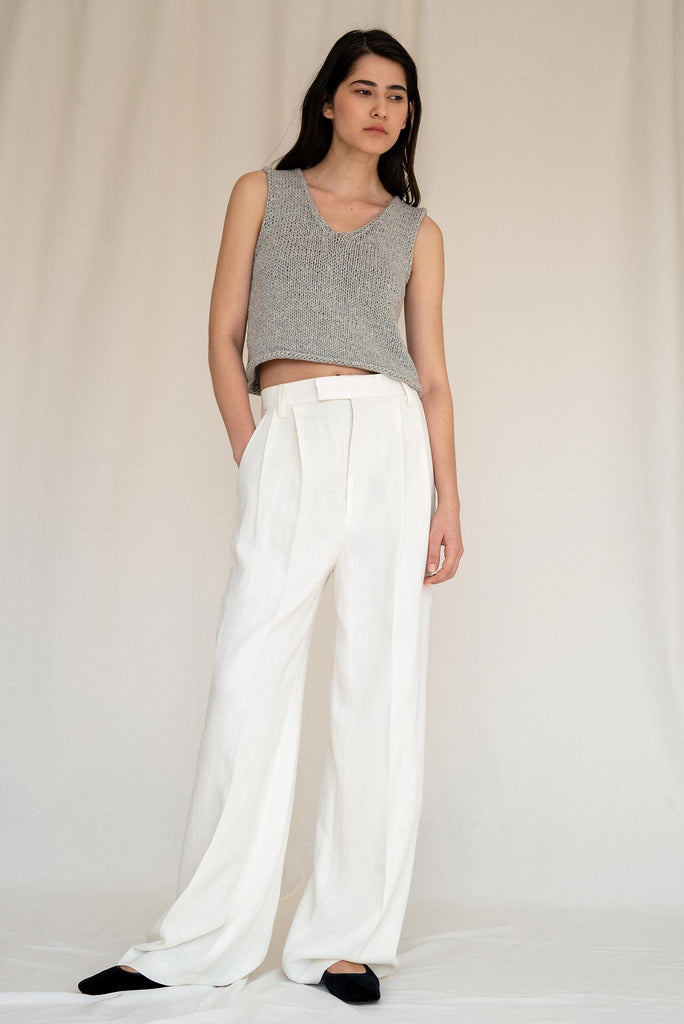 V neck knit top in heather grey