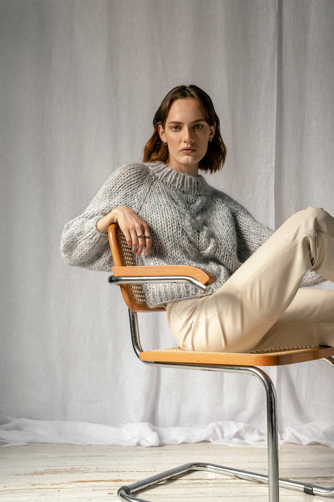 The chunky braid sweater in ozone