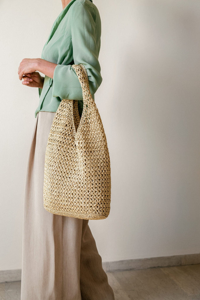 Crochet raffia daphne tote in natural