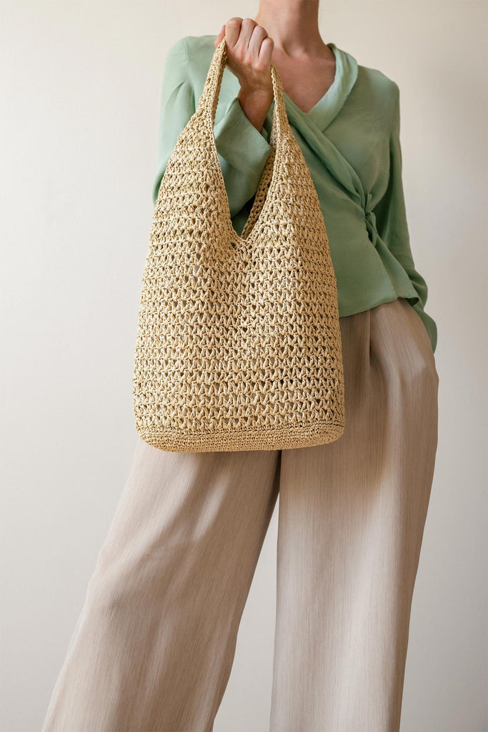 Crochet tote bag in natural