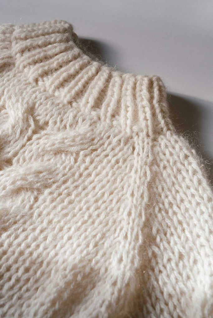 Detail of the mohair Chunky Braid Sweater in Cloud