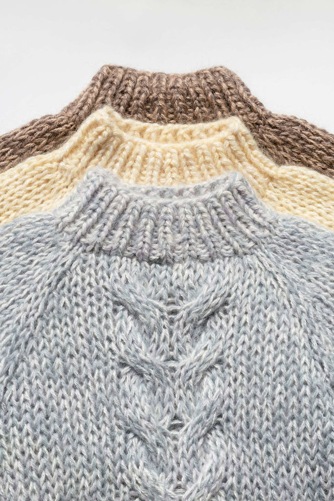 Detail of the mohair chunky braid sweater in ozone