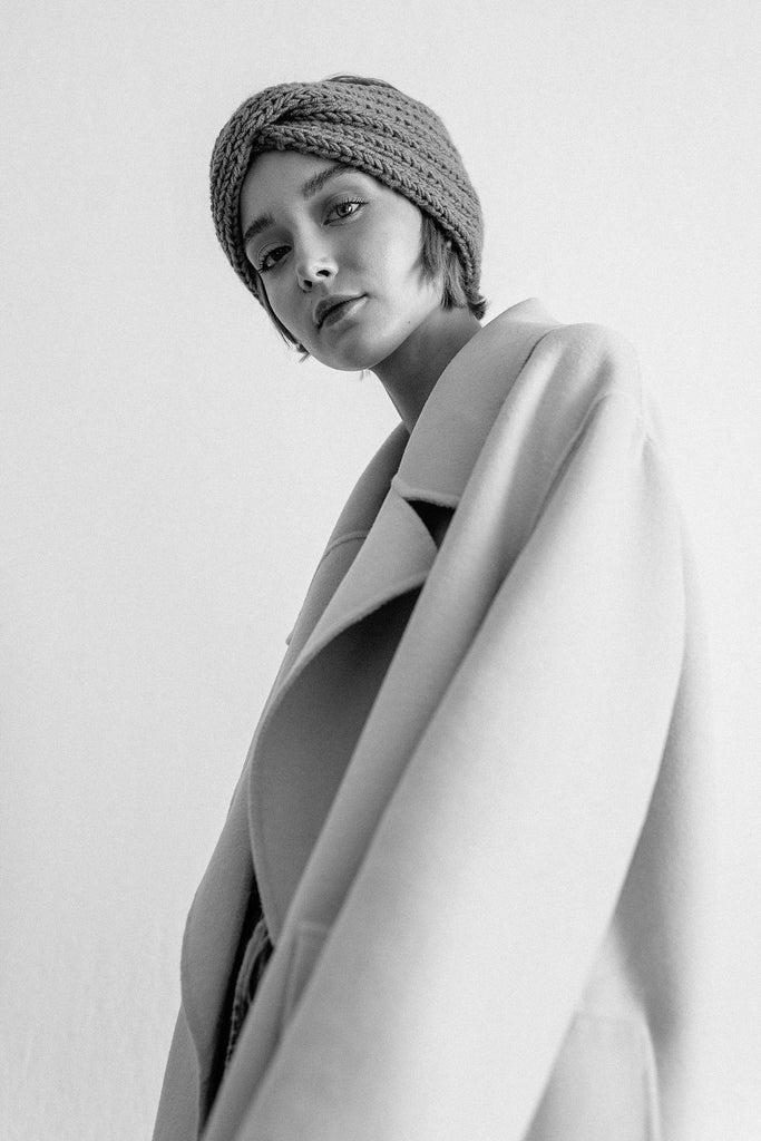 Turban in black and white